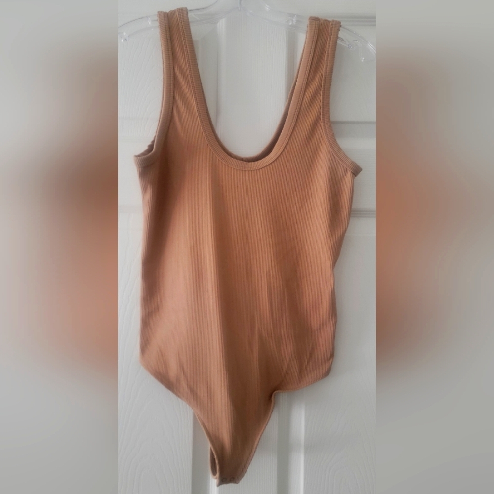 Abercrombie & Fitch Ribbed Bodysuit – Soft A&F Collection – Size Large – Tan